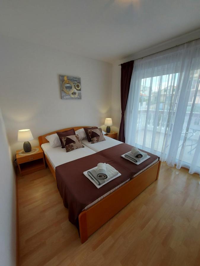 Apartmani Delac Vodice Exterior foto