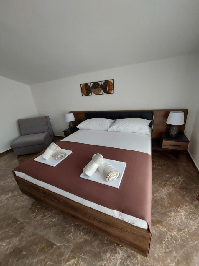 Apartmani Delac Vodice Exterior foto