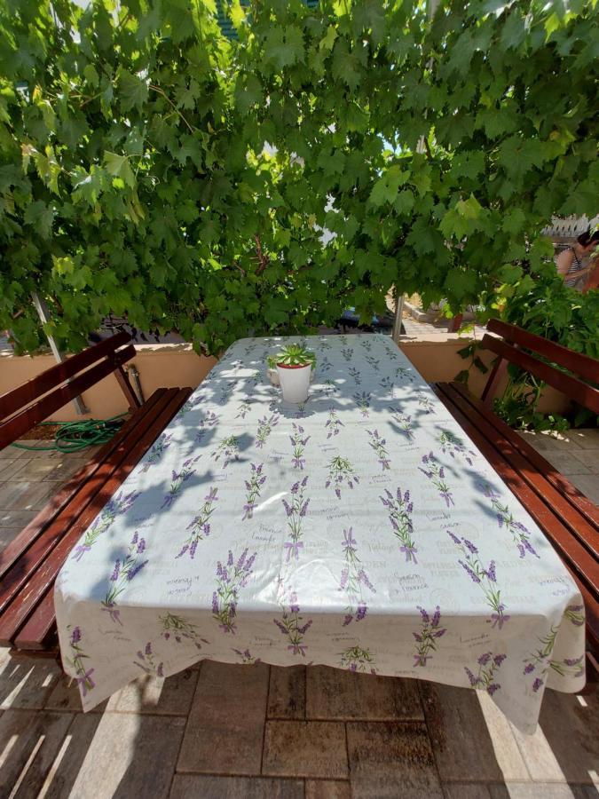 Apartmani Delac Vodice Exterior foto