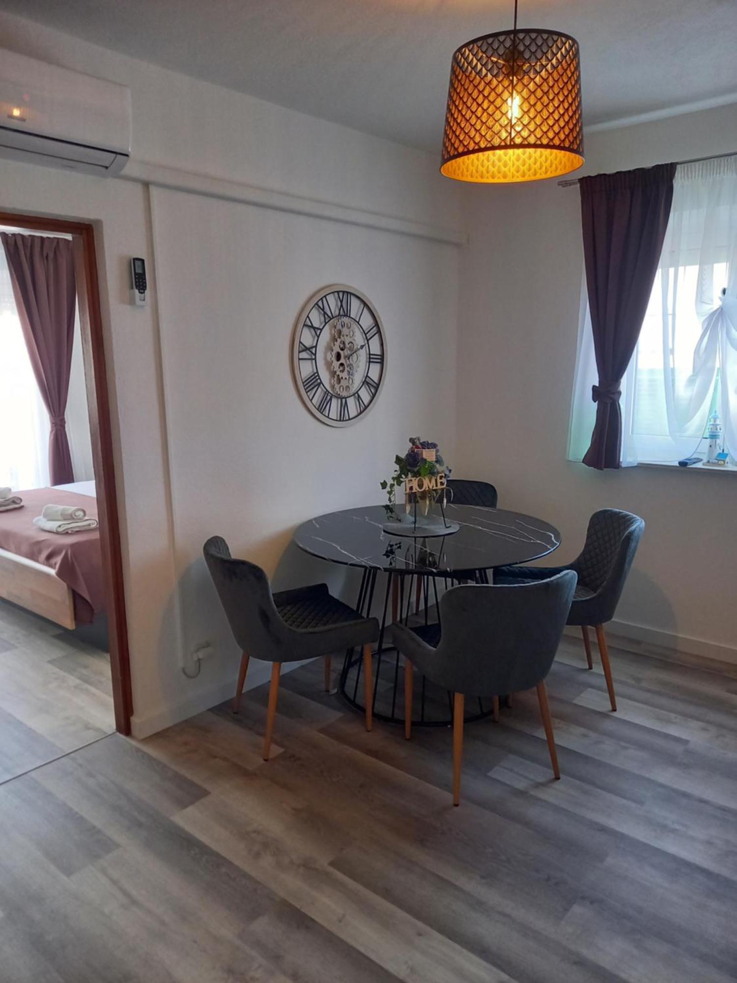 Apartmani Delac Vodice Exterior foto