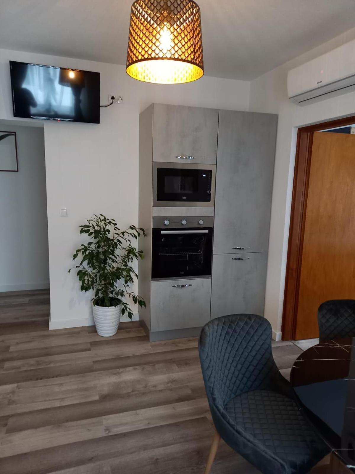 Apartmani Delac Vodice Exterior foto