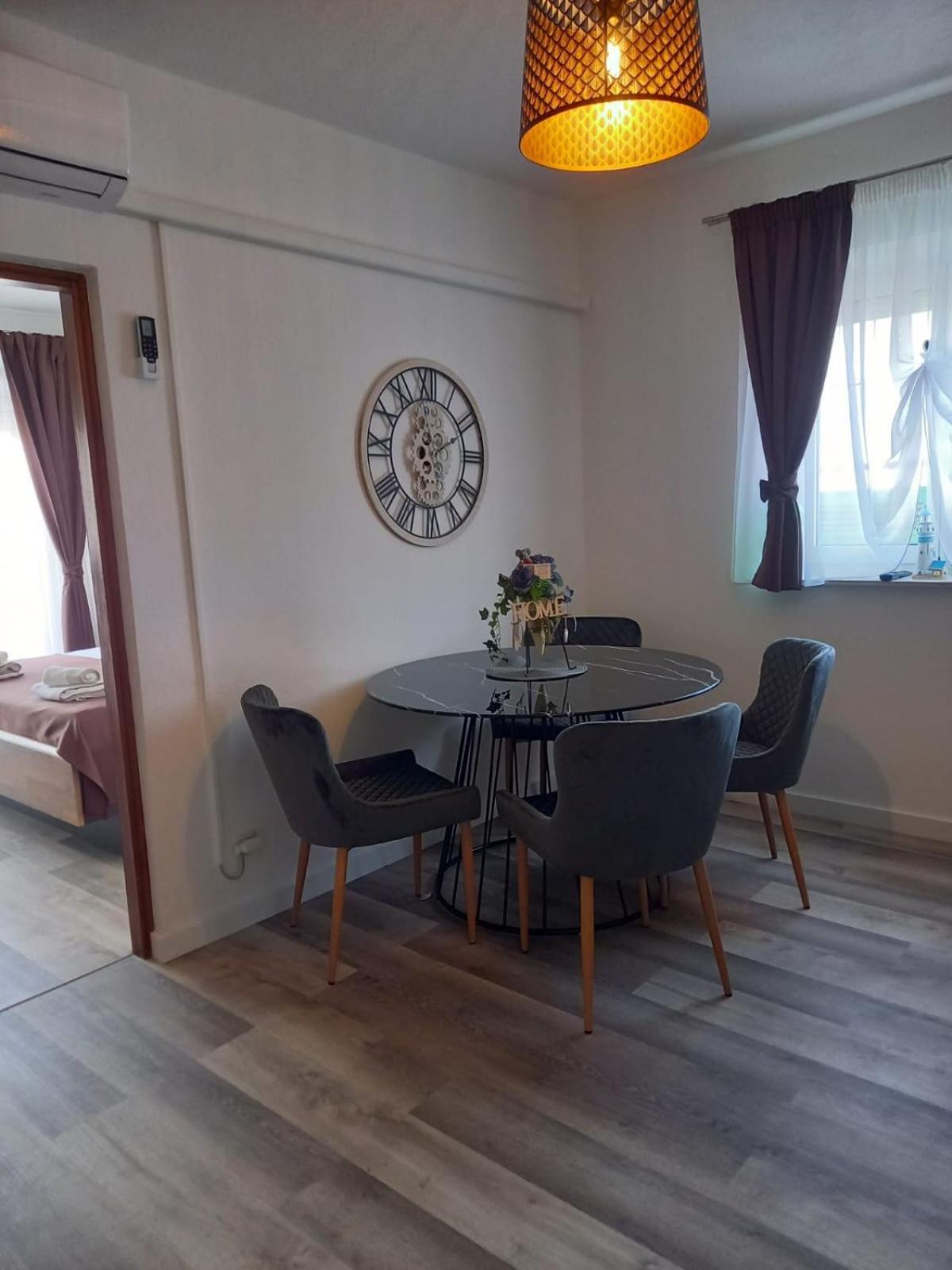 Apartmani Delac Vodice Exterior foto